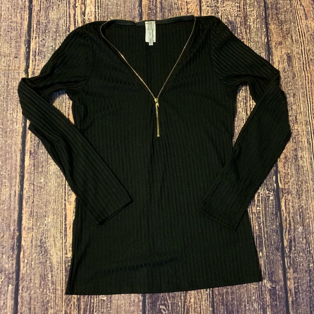 Boutique ribbed zipper top size Medium new W/O tag
